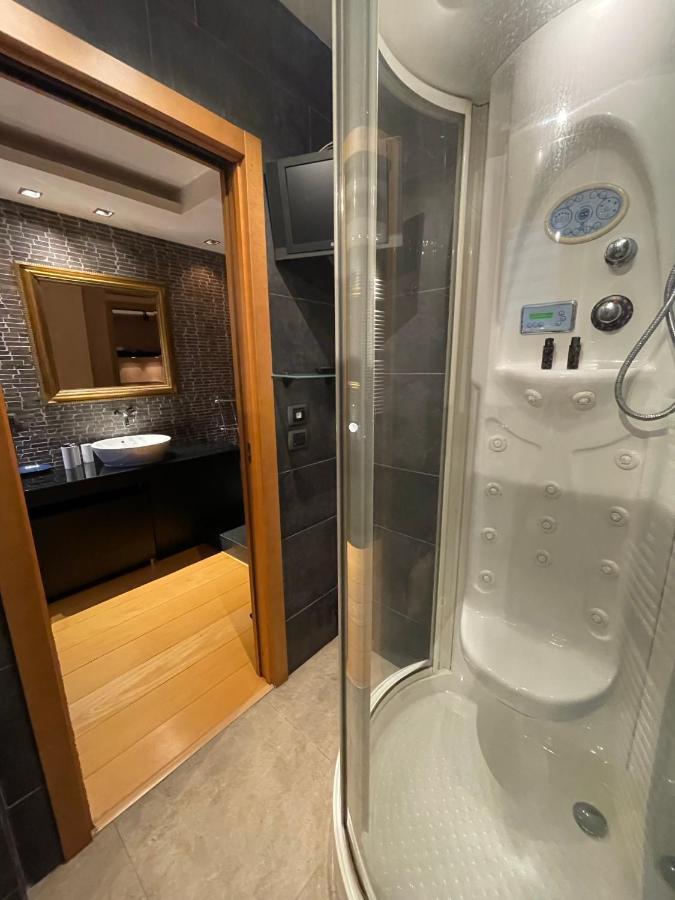 博洛尼亚Attico Con Vista Spettacolare E Jacuzzi公寓 外观 照片